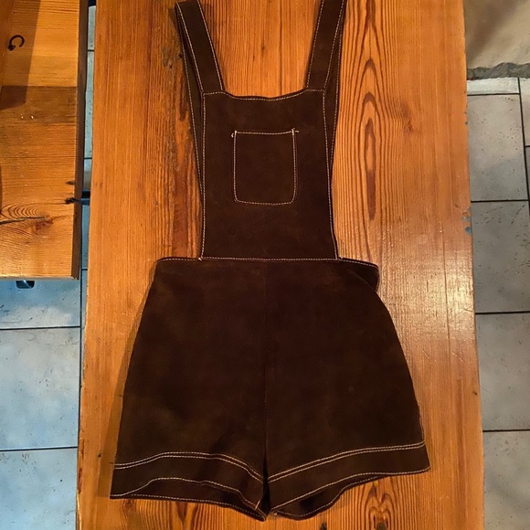 Vintage Suede Shorts Overalls - Picture 4 of 4